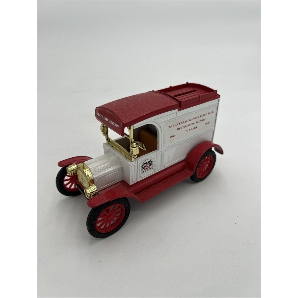Ertl #1807G "Kansas State Fair 75Th" 1913 Model T Van Bank 1/25 Scale White/Red
